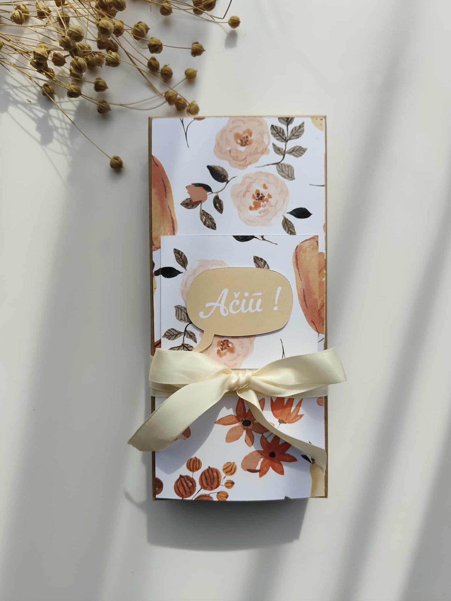 Gėlėta saldainių dėžutė „Ačiū“ - Dodeco