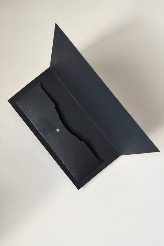 Rankų darbo atvirukas vyrui "Elegantiškas smokingas" - Dodeco