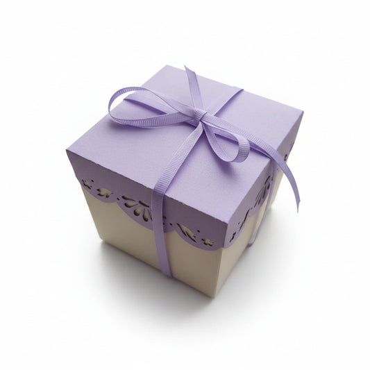 Romantiška levandų spalvos staigmenų dėžutė - Dodeco