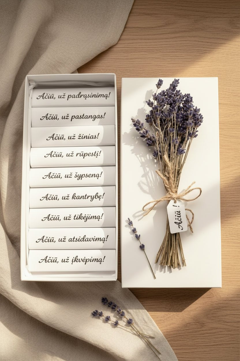 Saldainių dėžutė su levandų puokštele - Dodeco